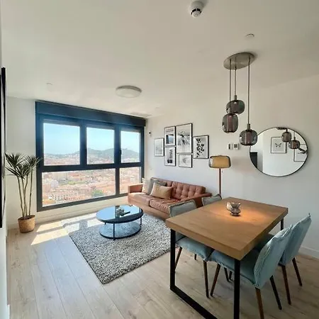 Apartment Skyline Ii Pool & Coworking By Ele *