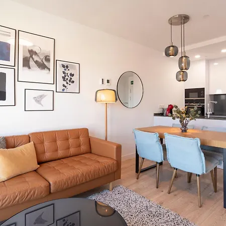 Apartamento Skyline Ii Pool & Coworking By Ele *